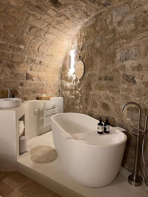 パリMarais - Unique Duplex Decorated With Tasteアパートメント エクステリア 写真